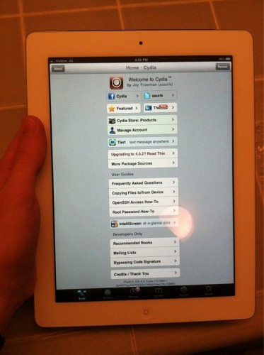 Порция новостей от comex про джейлбрейк iPad 2 ipad2jail 373x500