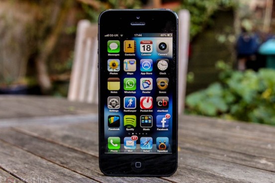 Насколько iPhone 5 устойчив к царапинам?