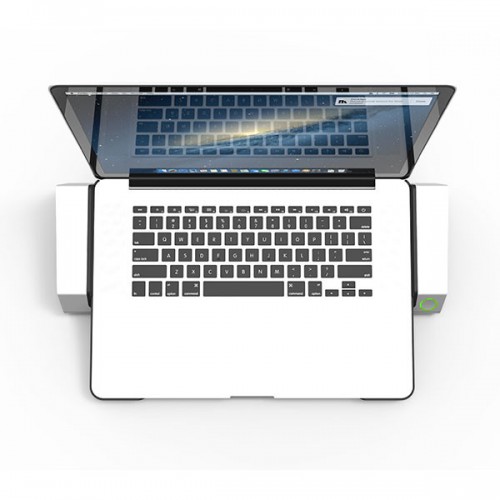 Horitzonal-Dock-MBPR-Overhead-Open-Laptop