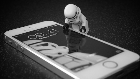 image-iPhone-Stormtrooper-security